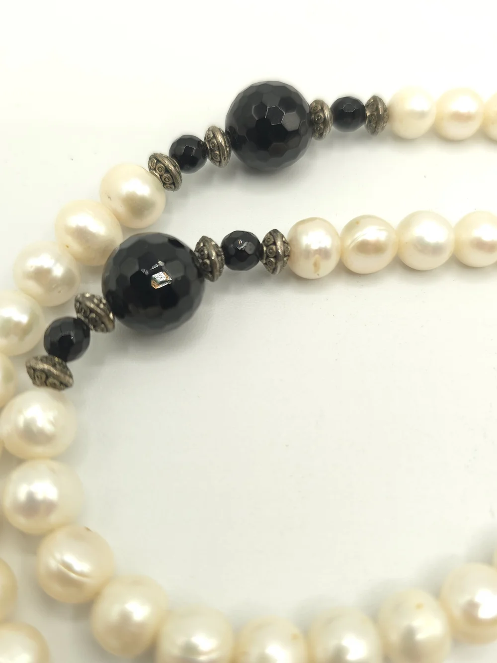 Freshwater Pearl Necklace w/Black Faceted Glass Beads Toggle Clasp 29